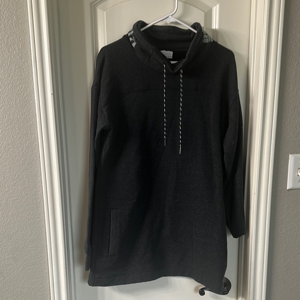 Columbia Black Turtleneck Sweater Cozy Cowl Design